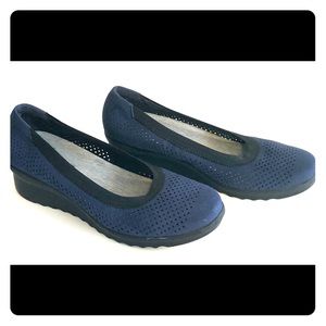 Clarks Cadell Trail Pumps